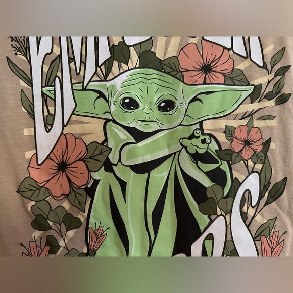 Star Wars Baby Yoda Women’s Juniors Graphic Tee T-shirt Top Short Sleeve - Picture 3 of 11